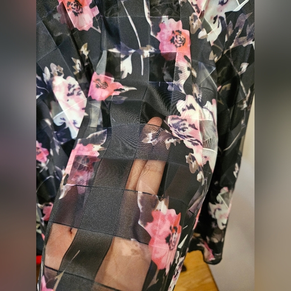 NWOT YesStyle - Cocktail Floral Sleeveless Dress - Picture 7 of 10